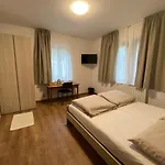Vera Park & Wellness 3* בלונו