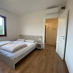 Vera Park & Wellness לינה וארוחת בוקר 3*